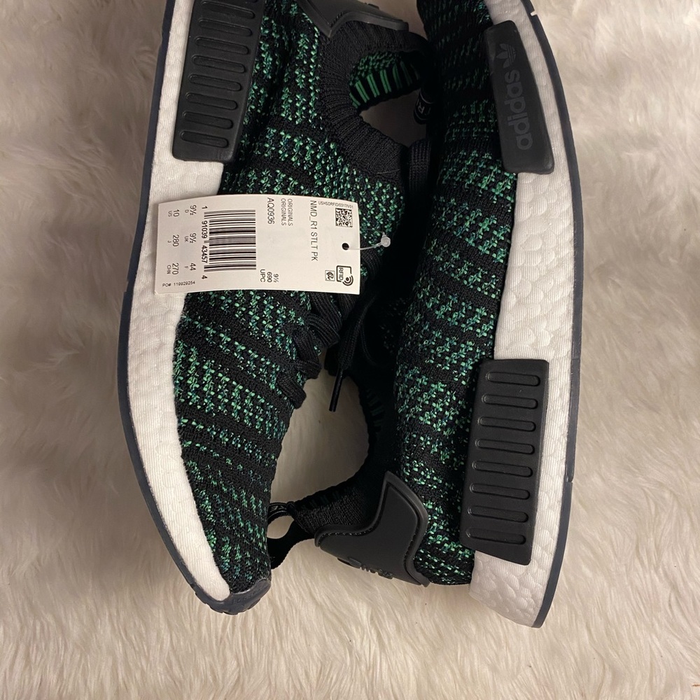 Adidas - NMD_R1 STLT PK - Green/Black - NWT - Picture 2 of 8